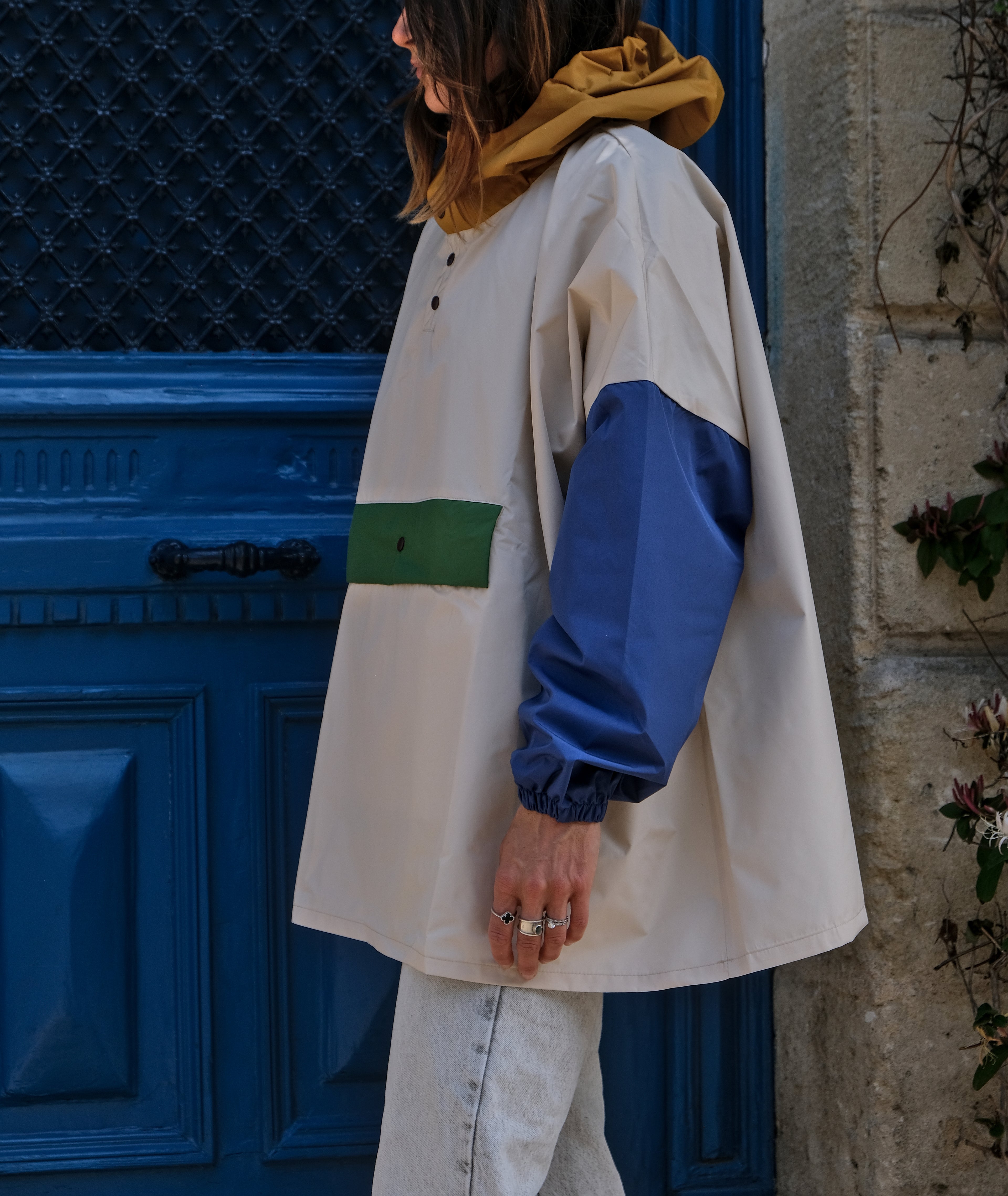 Poncho court Old School