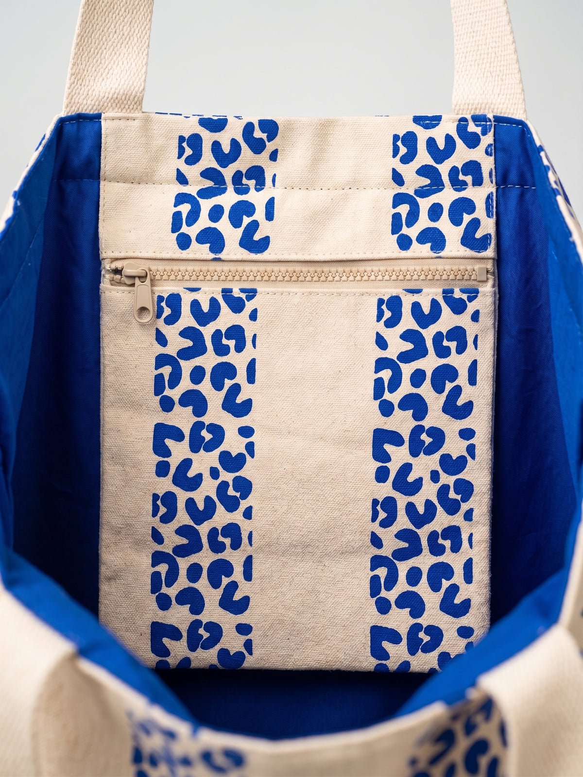 POP BLUE LEO