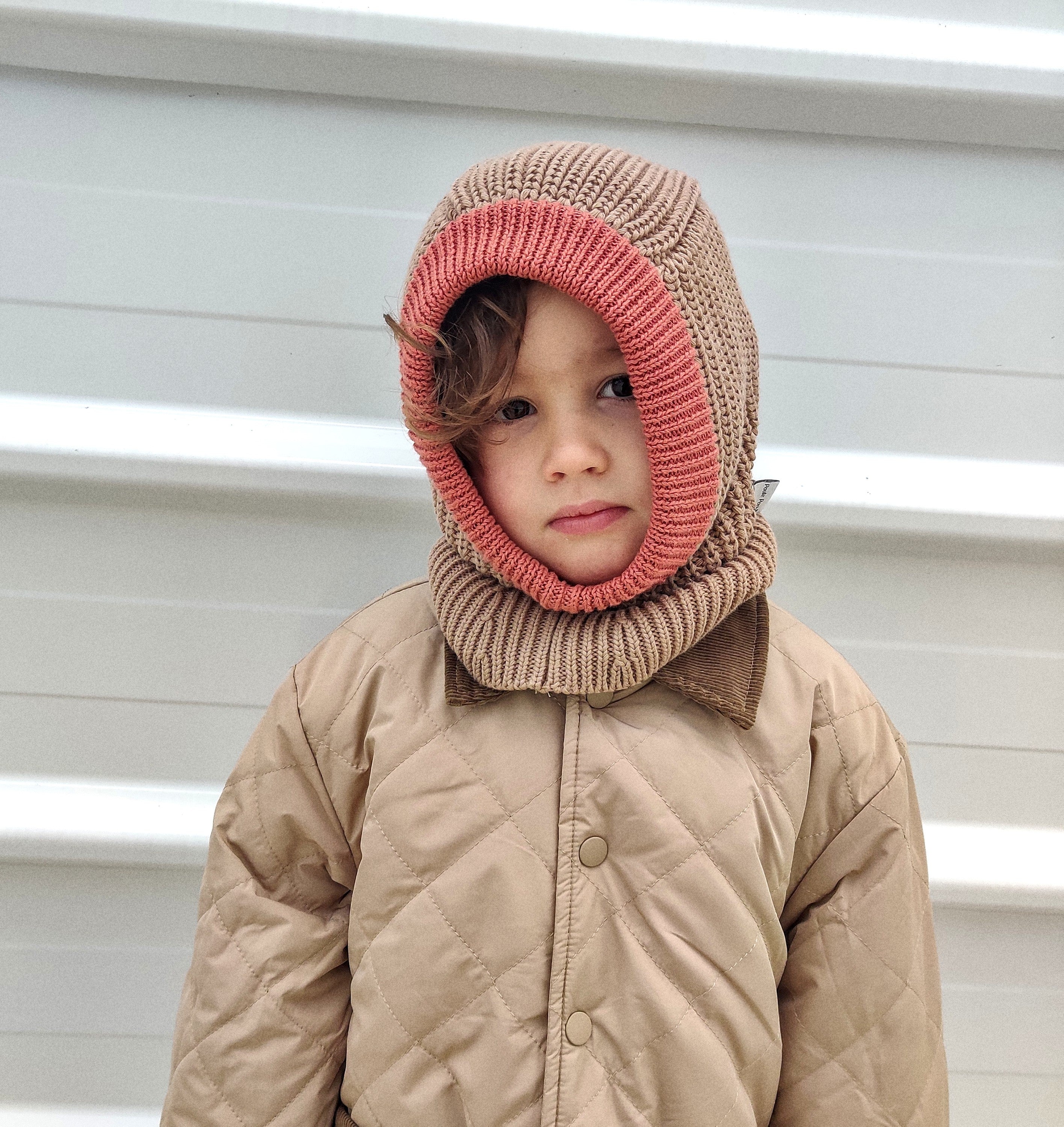 Cagoule marron et terracotta