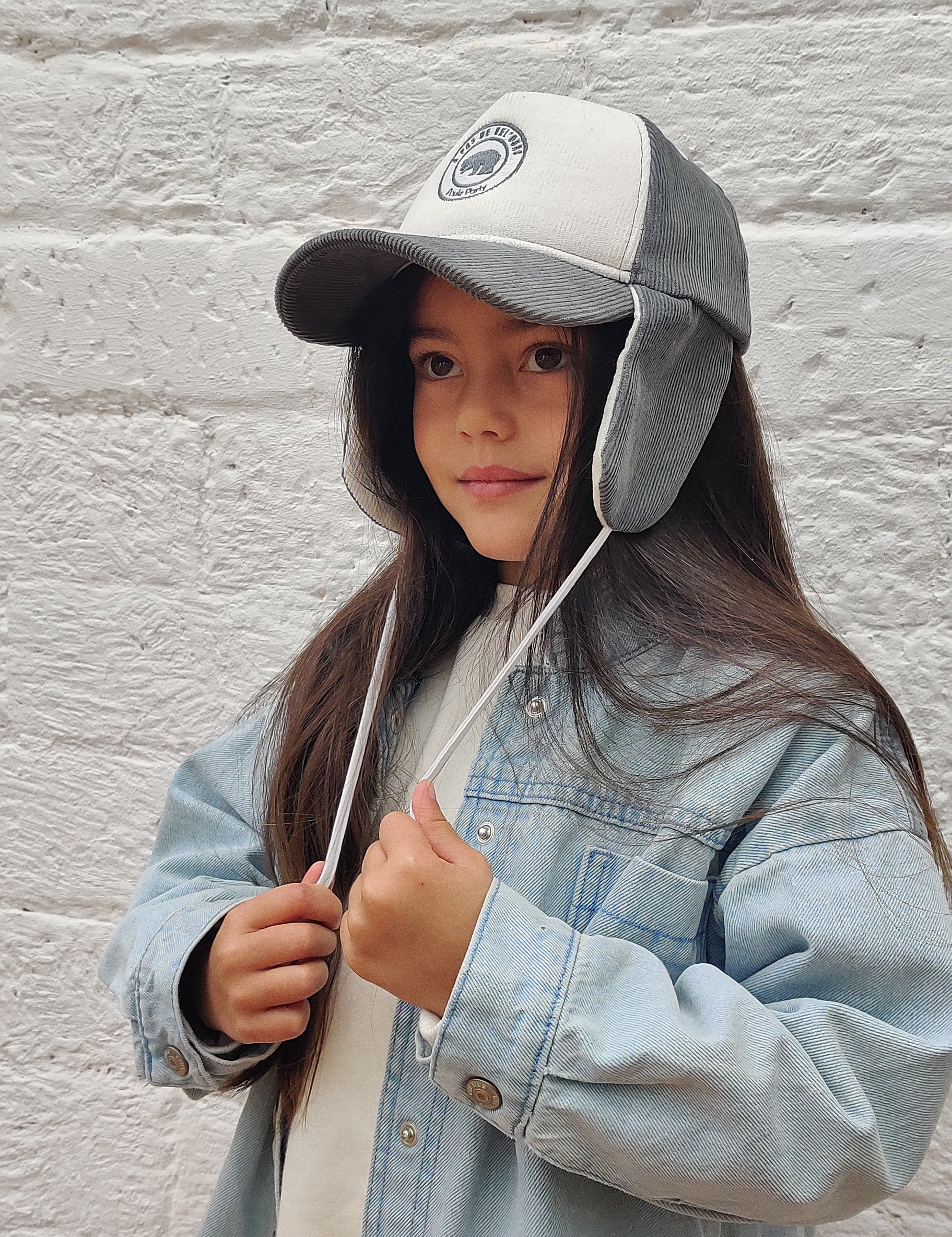 Casquette velours Pearl Grey avec cache-oreilles